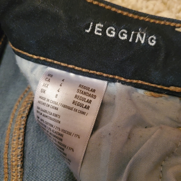 SOLD ------ Like new! American eagle jeggings - Picture 3 of 4